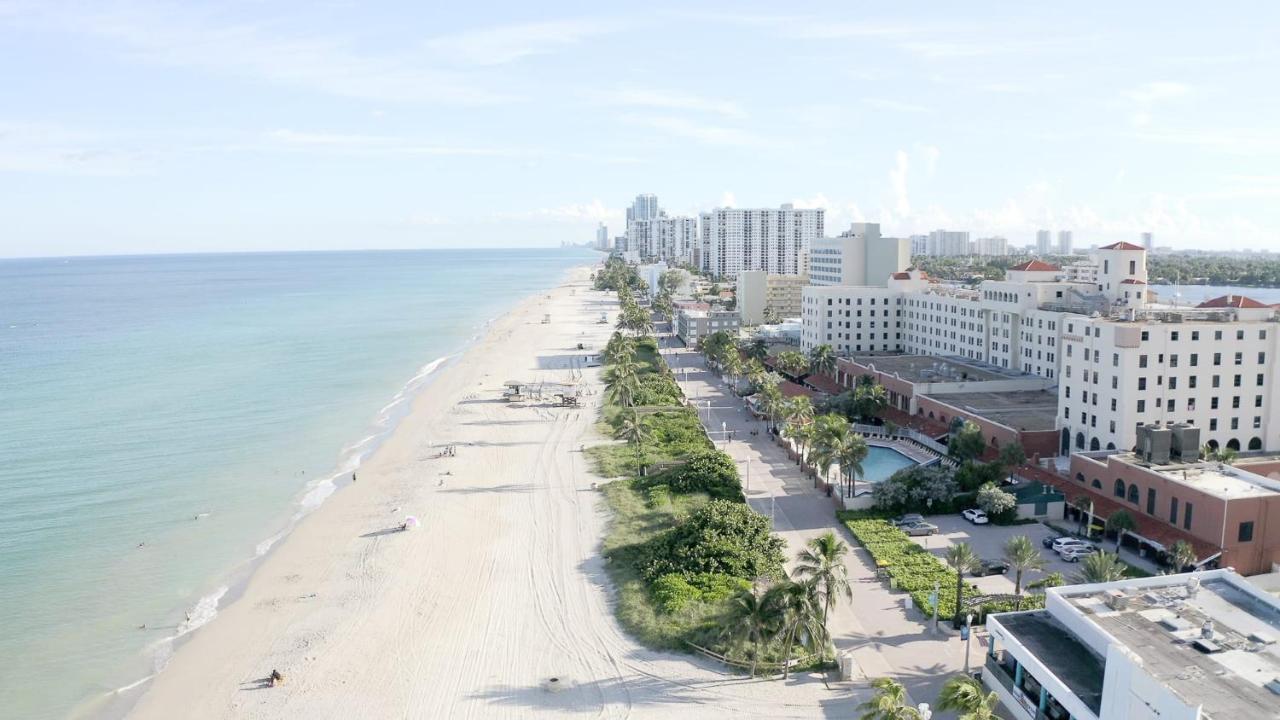 433 Studio Hollywood Beach Dania Beach Exterior photo