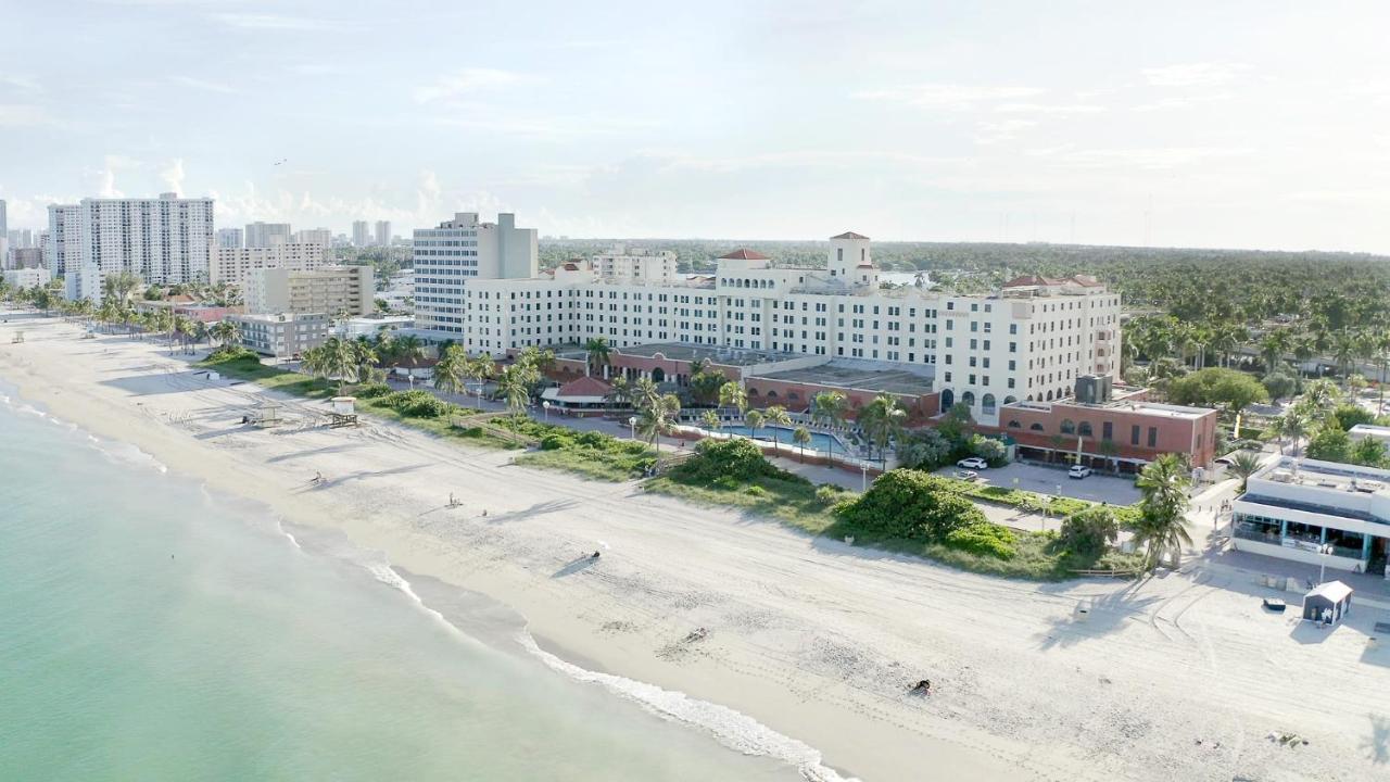 433 Studio Hollywood Beach Dania Beach Exterior photo