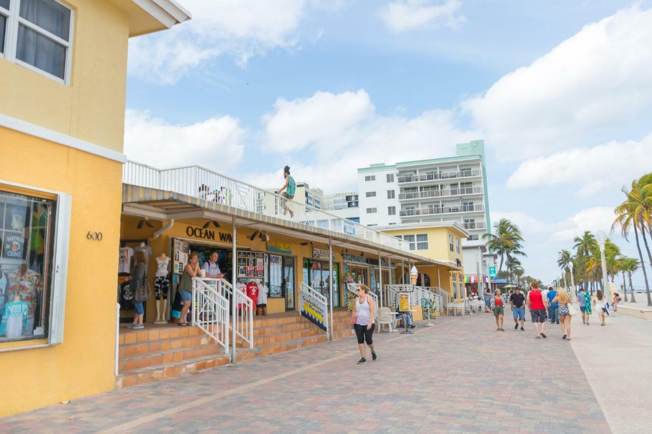433 Studio Hollywood Beach Dania Beach Exterior photo